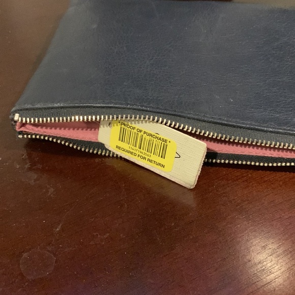 Fossil pouch - Picture 2 of 3